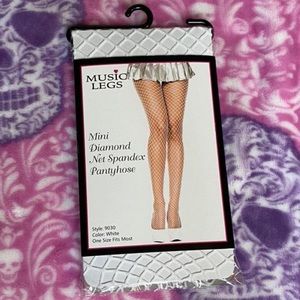 White fishnets, Mini diamond net spandex pantyhose NWT